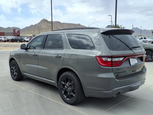 Destroyer Gray Clearcoat 2026 Dodge Durango GT Plus HEMI V8