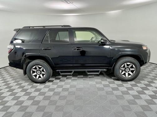 2023 Toyota 4Runner TRD Off Road