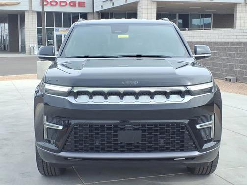 High Gloss Black 2026 Jeep Grand Wagoneer
