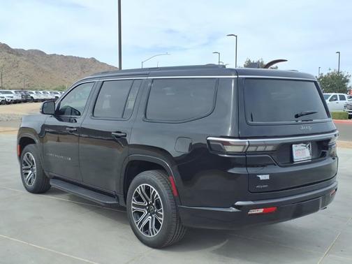 High Gloss Black 2026 Jeep Grand Wagoneer