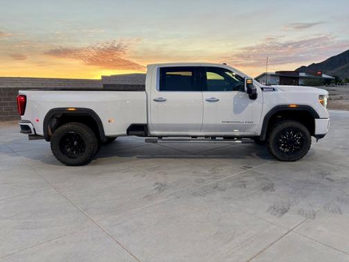 2020 GMC Sierra 3500 Denali