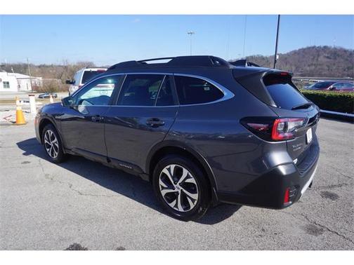 Photo 4 of 25 of 2020 Subaru Outback Limited