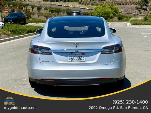 Silver Metallic 2013 Tesla Model S Sedan 4D