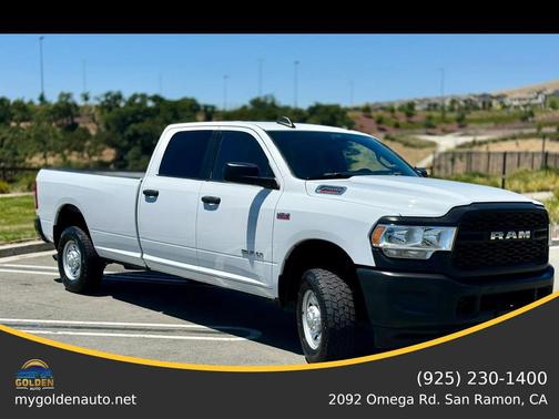 Bright White Clearcoat 2022 RAM 2500 Tradesman Crew Cab 4x4 8' Box
