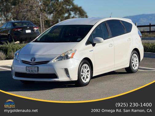 2013 Toyota Prius v Two