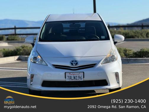 2013 Toyota Prius v Two