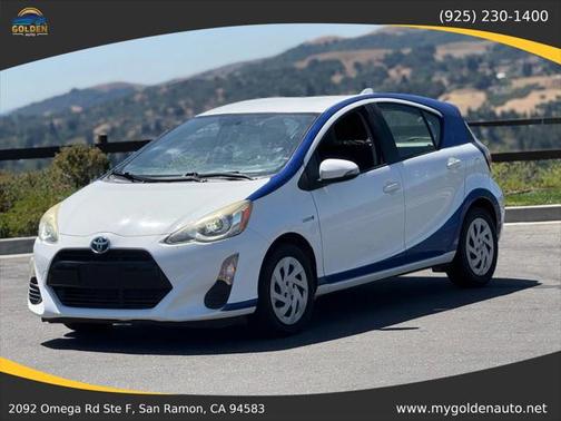 2016 Toyota Prius c One