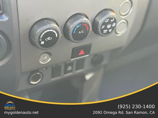 White 2007 Nissan Titan XE Crew Cab