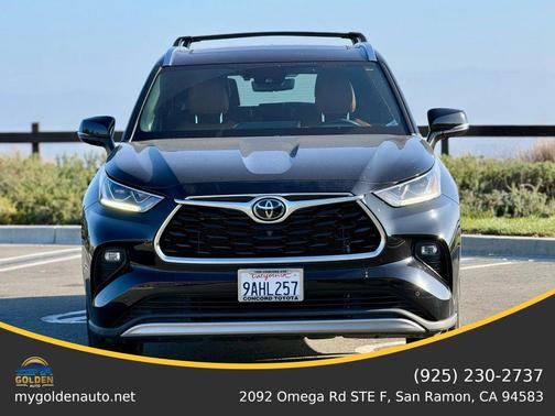 2022 Toyota Highlander Platinum