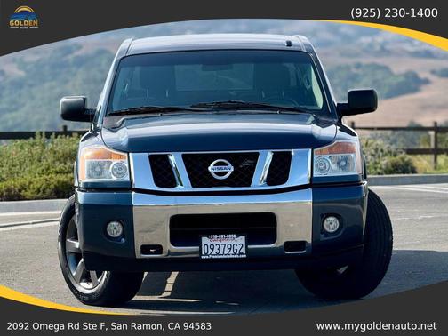 2015 Nissan Titan SV