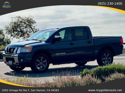 2015 Nissan Titan SV