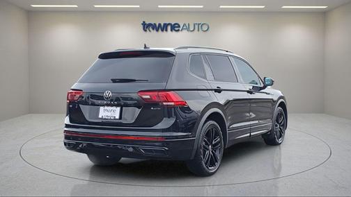 2022 Volkswagen Tiguan 2.0T SE R-Line Black 4MOTION