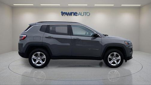 Sting-Gray Clearcoat 2023 Jeep Compass Latitude