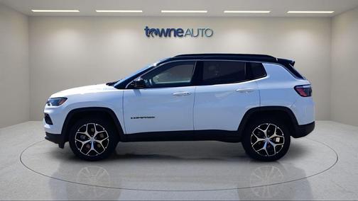 Bright White Clearcoat 2024 Jeep Compass Limited
