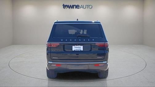 Diamond Black Crystal Pearlcoat 2022 Jeep Wagoneer Series III 4x4