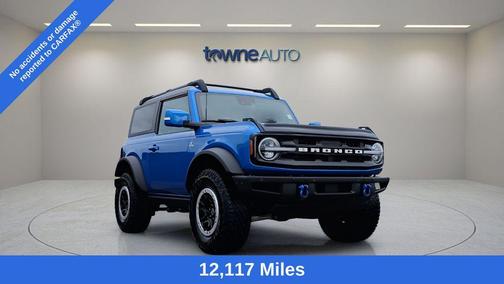 VELOCITY BLUE METALLIC 2023 Ford Bronco Outer Banks