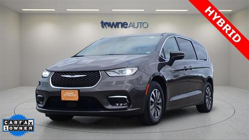 2023 Chrysler Pacifica Hybrid Touring L