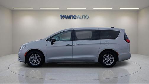 Silver Mist Clearcoat 2024 Chrysler Pacifica Touring L