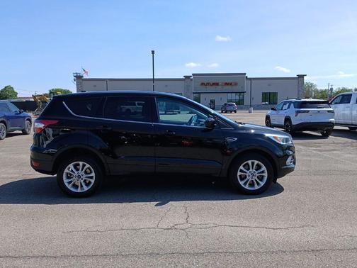 SHADOW BLACK 2017 Ford Escape SE