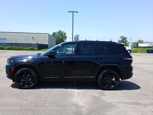 2023 Jeep Grand Cherokee Altitude