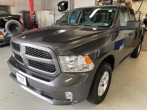 Granite Crystal Metallic Clearcoat 2019 RAM 1500 Express