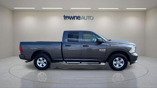 Granite Crystal Metallic Clearcoat 2019 RAM 1500 Express
