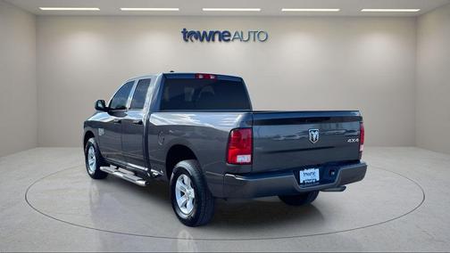 Granite Crystal Metallic Clearcoat 2019 RAM 1500 Express