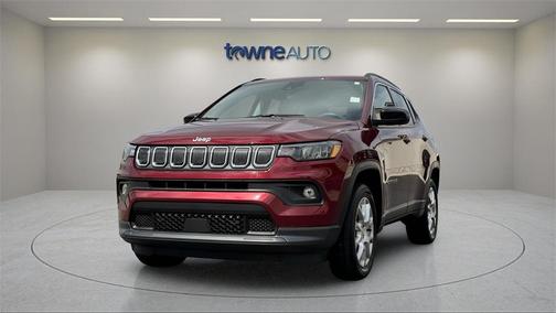 2022 Jeep Compass Latitude Lux