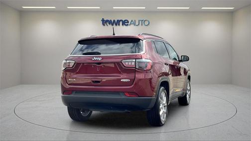 2022 Jeep Compass Latitude Lux