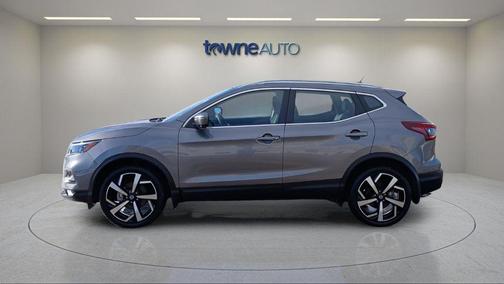 2022 Nissan Rogue Sport SL