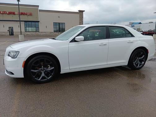 2023 Chrysler 300 S
