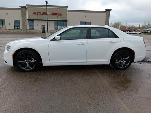 2023 Chrysler 300 S