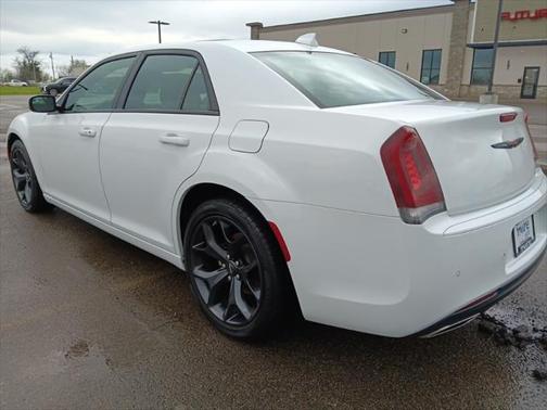 2023 Chrysler 300 S