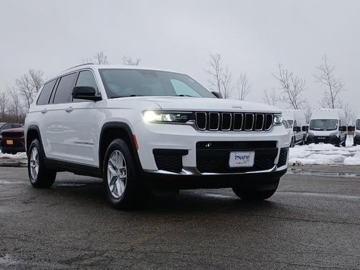 2022 Jeep Grand Cherokee L Laredo