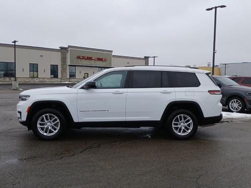 2022 Jeep Grand Cherokee L Laredo
