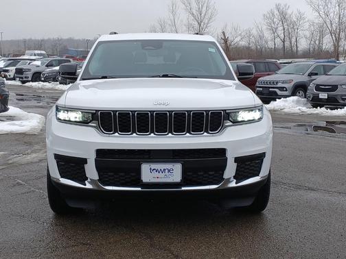 2022 Jeep Grand Cherokee L Laredo