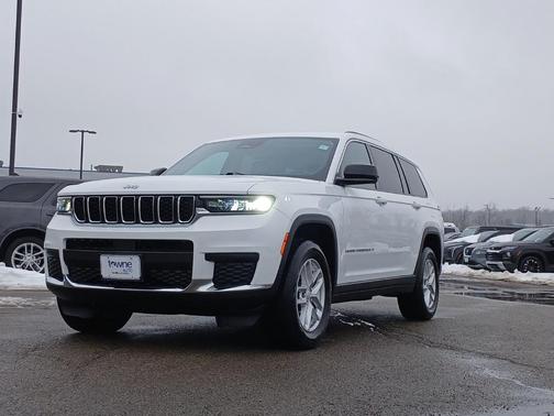 2022 Jeep Grand Cherokee L Laredo