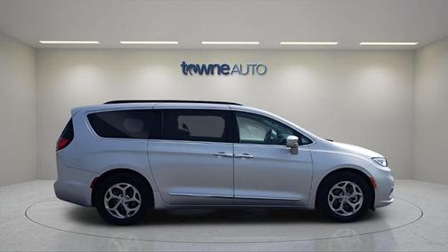 2022 Chrysler Pacifica Limited