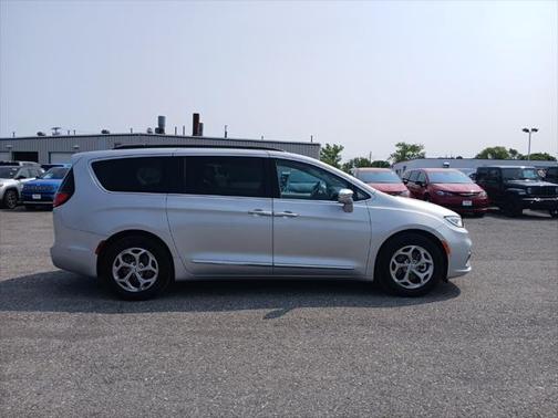 2022 Chrysler Pacifica Limited