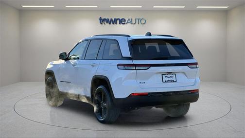 2023 Jeep Grand Cherokee Altitude