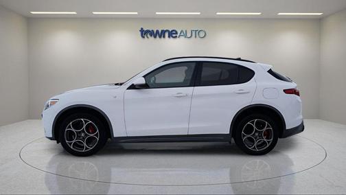 2022 Alfa Romeo Stelvio Ti