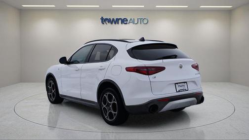 2022 Alfa Romeo Stelvio Ti