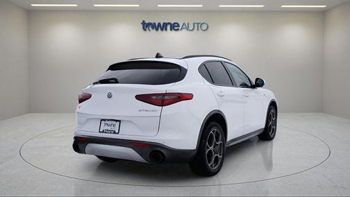 2022 Alfa Romeo Stelvio Ti