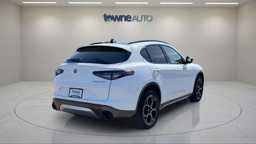 2024 Alfa Romeo Stelvio Ti
