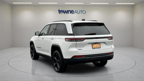2023 Jeep Grand Cherokee Altitude