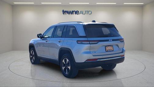 Silver Zynith 2023 Jeep Grand Cherokee 4xe Base