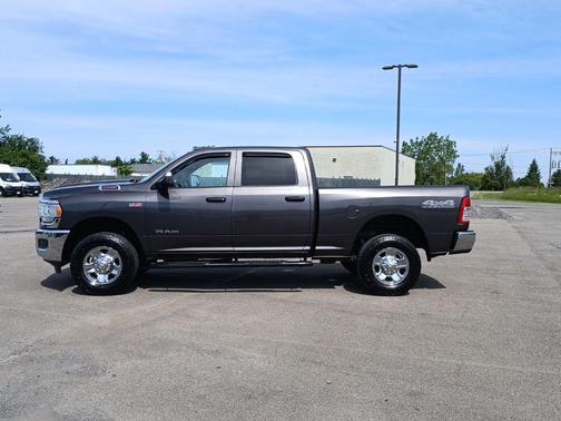 Granite Crystal Metallic Clearcoat 2022 RAM 2500 Tradesman Crew Cab 4x4 6'4' Box