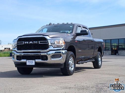 Granite Crystal Metallic Clearcoat 2022 RAM 2500 Tradesman Crew Cab 4x4 6'4' Box