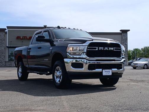 Granite Crystal Metallic Clearcoat 2022 RAM 2500 Tradesman Crew Cab 4x4 6'4' Box
