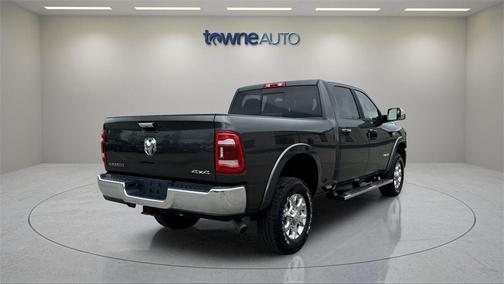 2022 RAM 2500 Laramie Crew Cab 4x4 6'4' Box